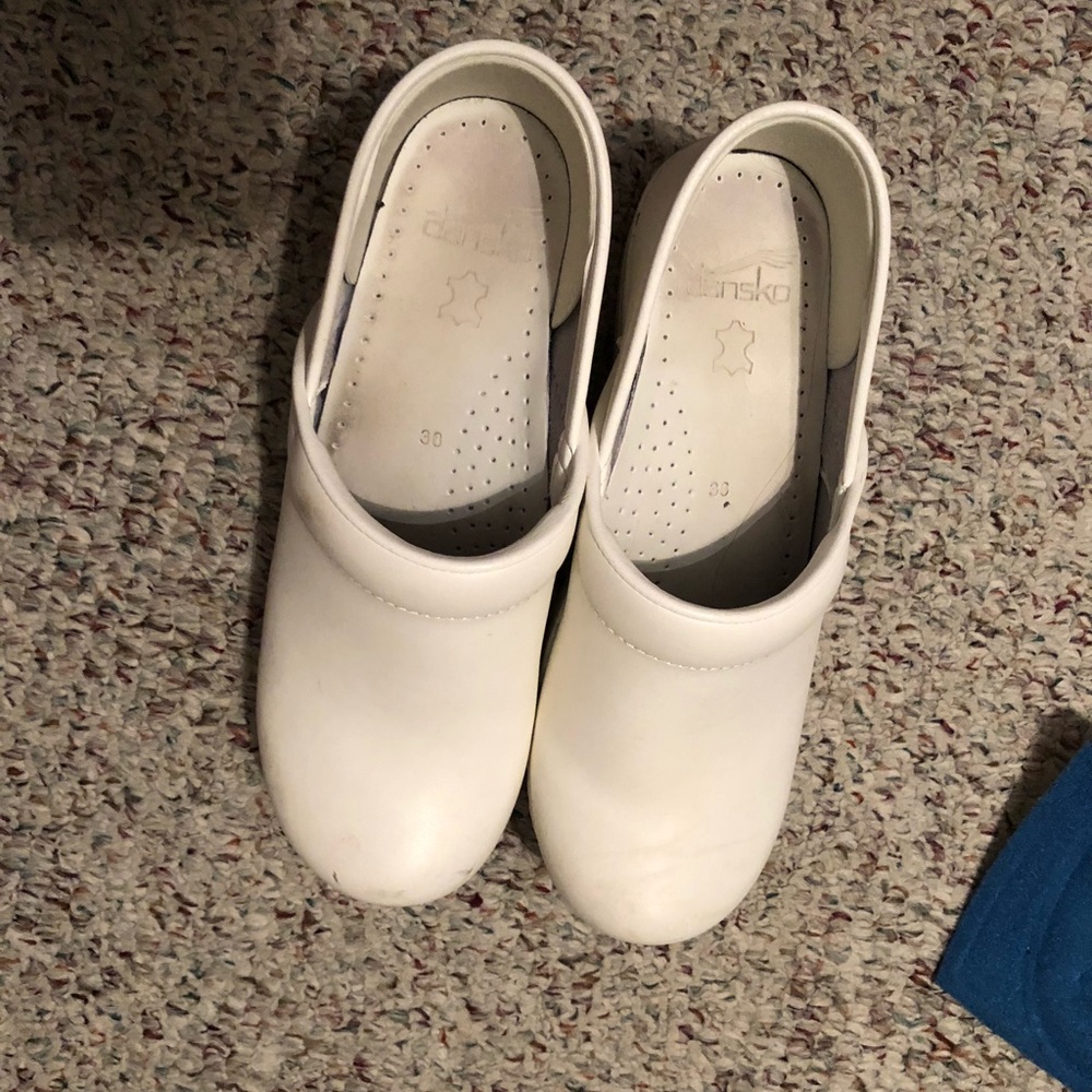 Size 38 white Dansko clogs